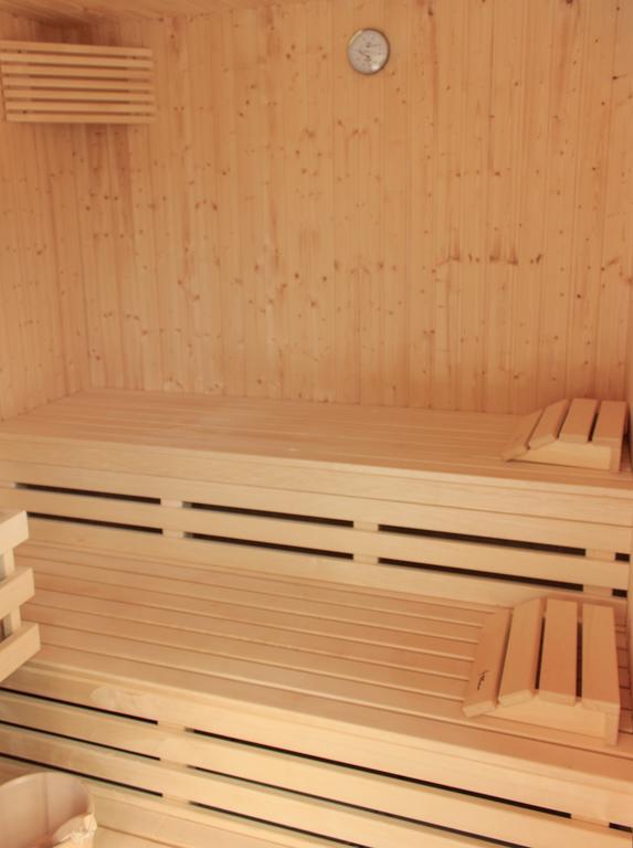 Gite Des Carmes And Spa Le Thor Exterior foto